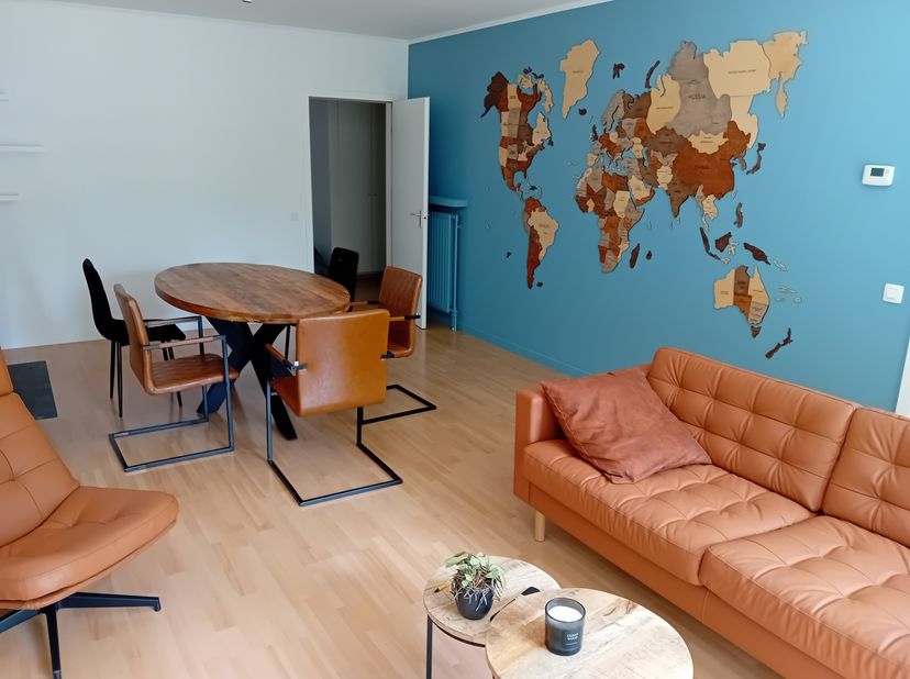 Lichtrijk 2-slaapkamerappartement te huur in hartje Kortrijk&lt;br /&gt;
&lt;br /&gt;
Dit recent gerenoveerd en pas geschilderd appartement is ideaal gelegen in e