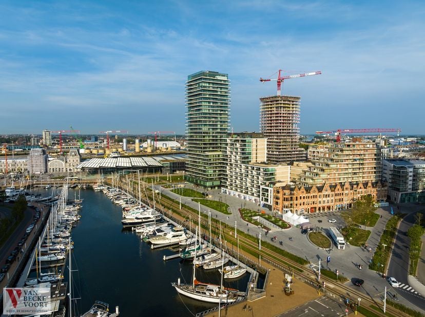Bedrijfsvastgoed te huur
                    in 8400 Oostende