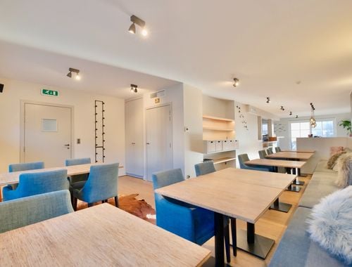                                         Bien commercial à louer à Lichtervelde, € 1.450
