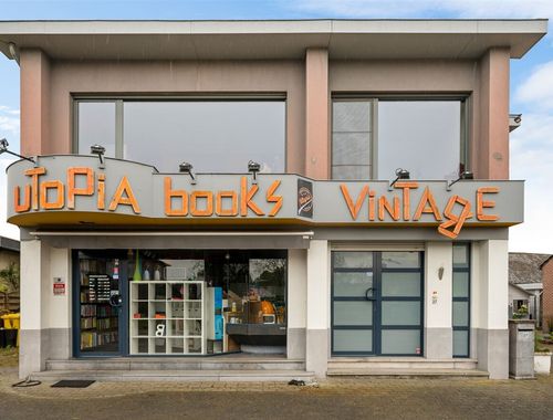                                         Bureaux avec habitation à vendre à Begijnendijk, € 415.000
