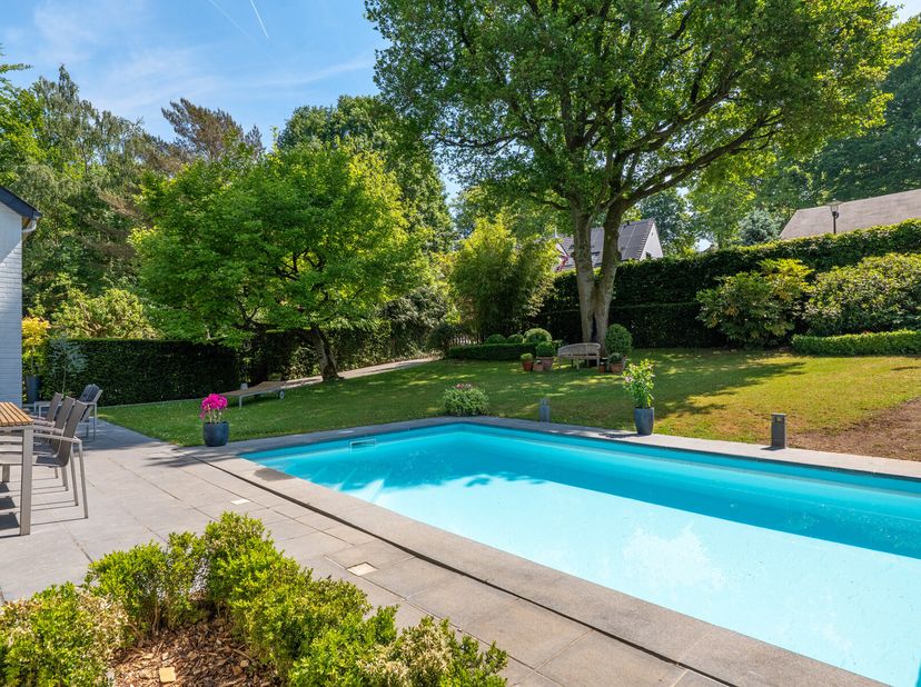 Sint-Pieters-Woluwe: Victoire - Junot presenteert exclusief deze ruime villa (340 m² woonoppervlakte) in perfecte staat, gelegen in een rustige en zee