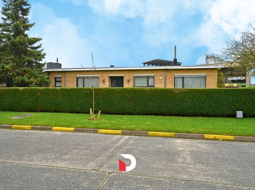 Maison à vendre
                    à 8000 Sint-Pieters