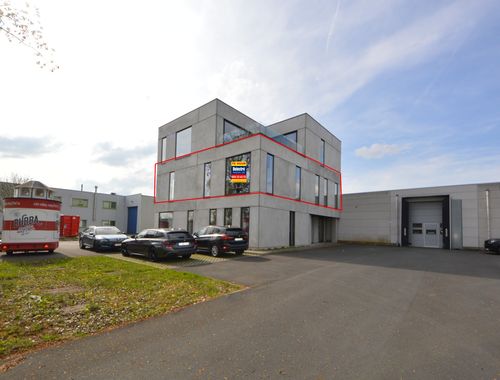                                         Kantoor te huur in Ninove, € 1.450
