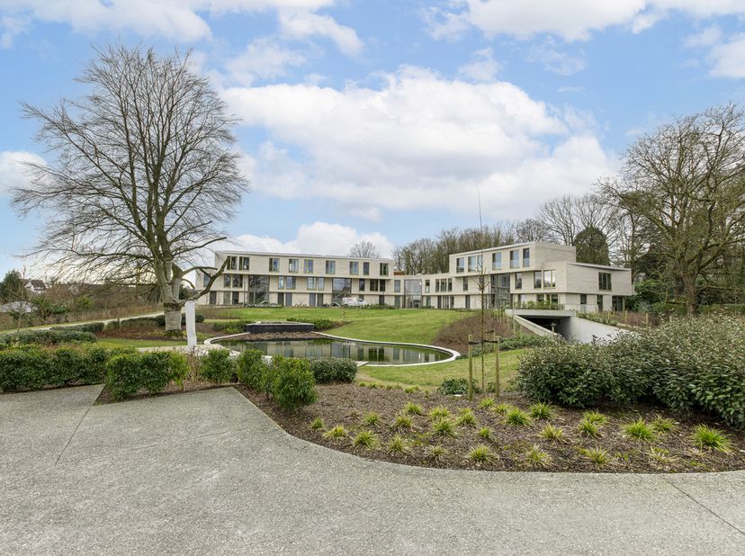 Exclusief duplexappartement met luxe en panoramisch uitzicht&lt;br /&gt;
Dit unieke appartement ademt elegantie en comfort. De combinatie van ruimtelijkheid