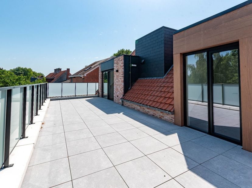 Locatie&lt;br /&gt;
In het groene en rustige Halle-Zoersel (Antwerpen), een deelgemeente van Zoersel, bevindt zich dit recente en comfortabele nieuwbouwappa