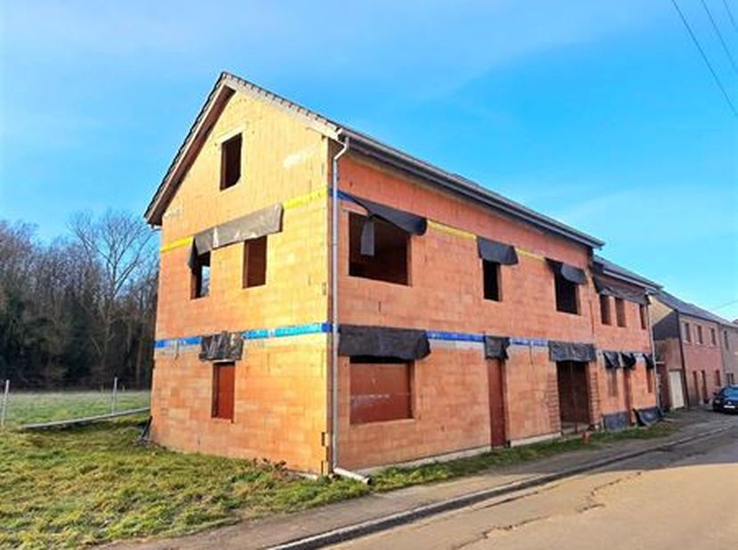 À VENDRE  2 MAISONS À PÉRONNES-LEZ-BINCHE  OPPORTUNITÉ UNIQUE À SAISIR !&lt;br /&gt;
 &lt;br /&gt;
 Rue Albert Elisabeth, 15, 7134 Péronnes-lez-Binche&lt;br /&gt;
Vous