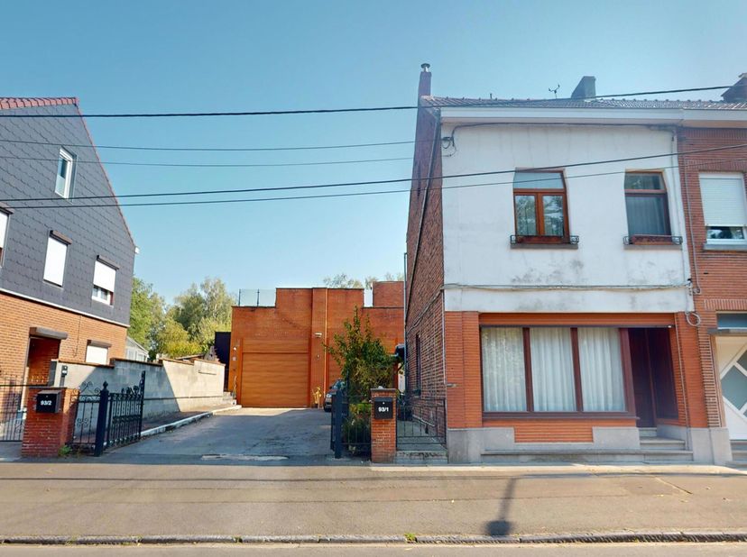 Actualimmo vous propose cette Maison à rénover située à Maurage. Proche de toutes les commodités, ce bien peut être un superbe d&#039;investissement ou un