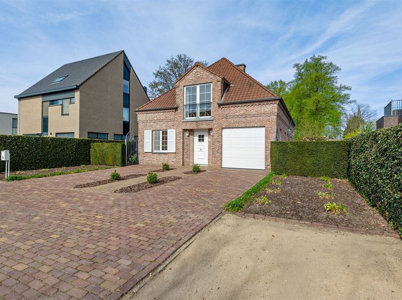 Rustig gelegen woning met ruime tuin in Gierle&lt;br /&gt;
.&lt;br /&gt;
Deze goed onderhouden woning ligt in een rustige straat, ideaal voor wie op zoek is naar
