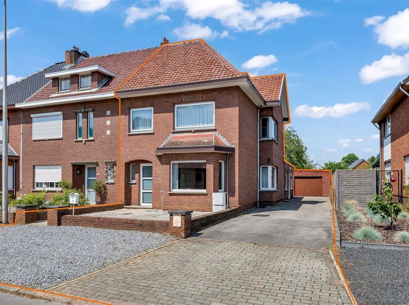 Gezellige woning met 3 slaapkamer en ruime tuin in Beringen Centrum.&lt;br /&gt;
Belangrijkste troeven:&lt;br /&gt;
- Centrale ligging&lt;br /&gt;
- 3 slaapkamers&lt;br /&gt;