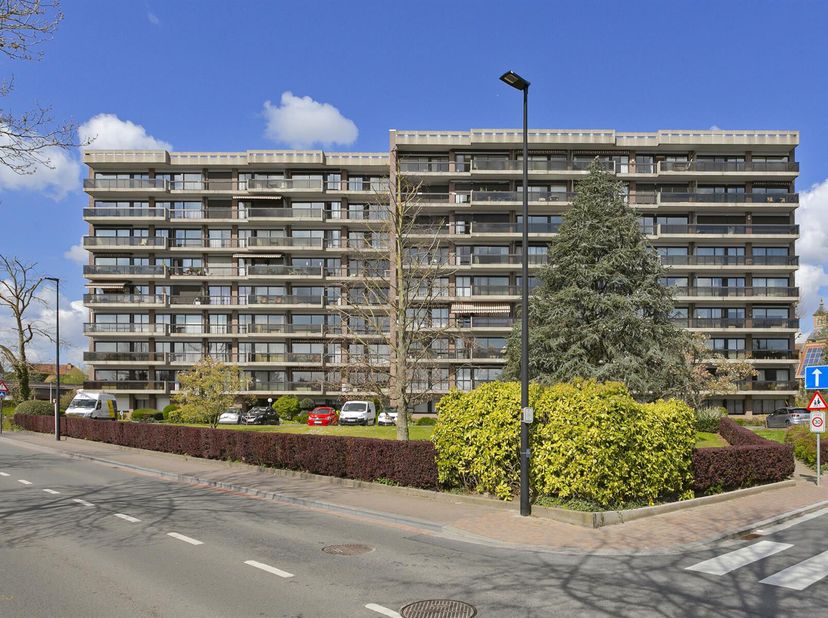 Goed onderhouden appartement op het 1ste°verdiep van residentie Magnolia uitstekend gelegen nabij centrum, winkels en openbaar vervoer. Het appartemen