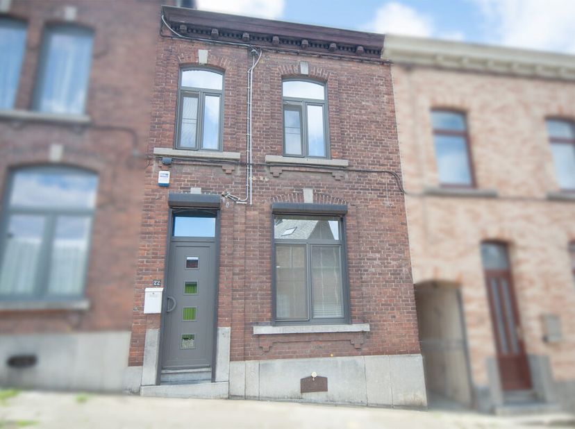 Huis te koop
                    in 6010 Couillet