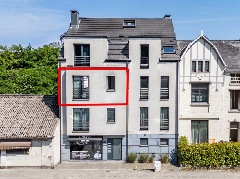 Easy Home a le plaisir de vous présenter ce magnifique appartement moderne, idéalement situé en plein cur d&#039;Ottignies. Profitez de sa proximité avec l