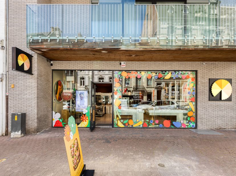 Vous recherchez l&#039;endroit idéal pour votre nouvelle entreprise? Ce bâtiment commercial spacieux situé au Havermarkt 16 à Hasselt offre de nombreuses o