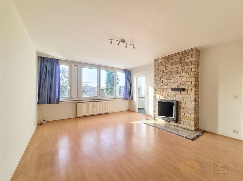 L&#039;agence immobilière Contigo immo vous propose un bel appartement 1 chambre de +/-56m², situé dans le quartier de l&#039;ULB / Bois de la Cambre, composé d