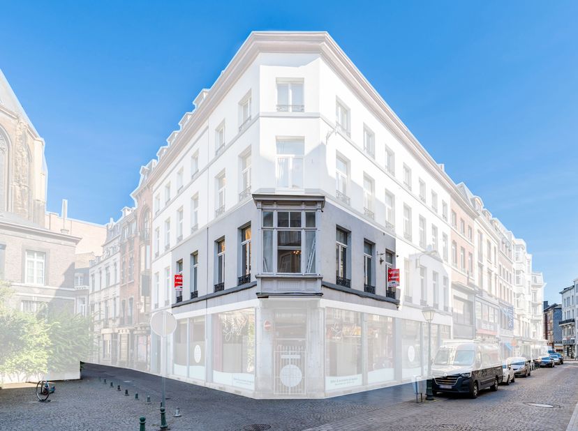Découvrez ce superbe appartement de 2 chambres d&#039;environ 80 m², idéalement situé dans le cur historique de Liège. Niché à l&#039;angle de la rue Cathédrale