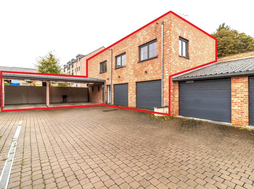 GREZ - Limite WAVRE | Assez UNIQUE sur le marché | POSSIBILITÉ de transformer en Logement (1 ou 2 chambres avec 1 SDD) ! Actuellement Espace bureaux/c