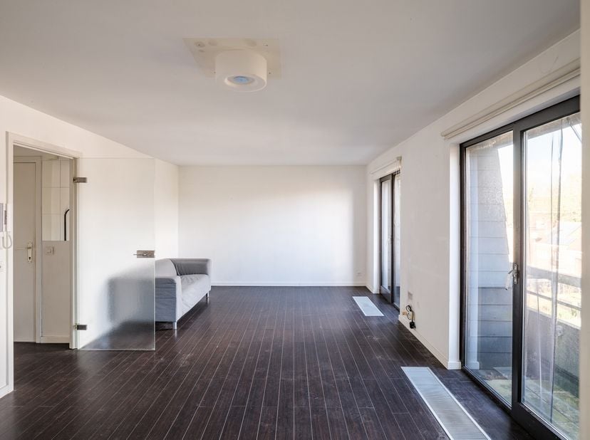 1-slaapkamerappartement op de bovenste verdieping vlakbij de Gentbrugse Meersen&lt;br /&gt;
EPC-score: C&lt;br /&gt;
Mobiscore: 8,9/10&lt;br /&gt;
Dit fijne appartement