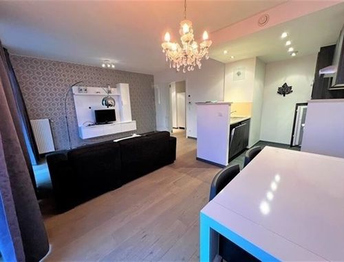                                         Appartement te huur in Evere, € 2.050
