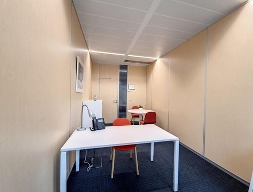                                         Kantoor te huur in Braine-l'Alleud, € 690
