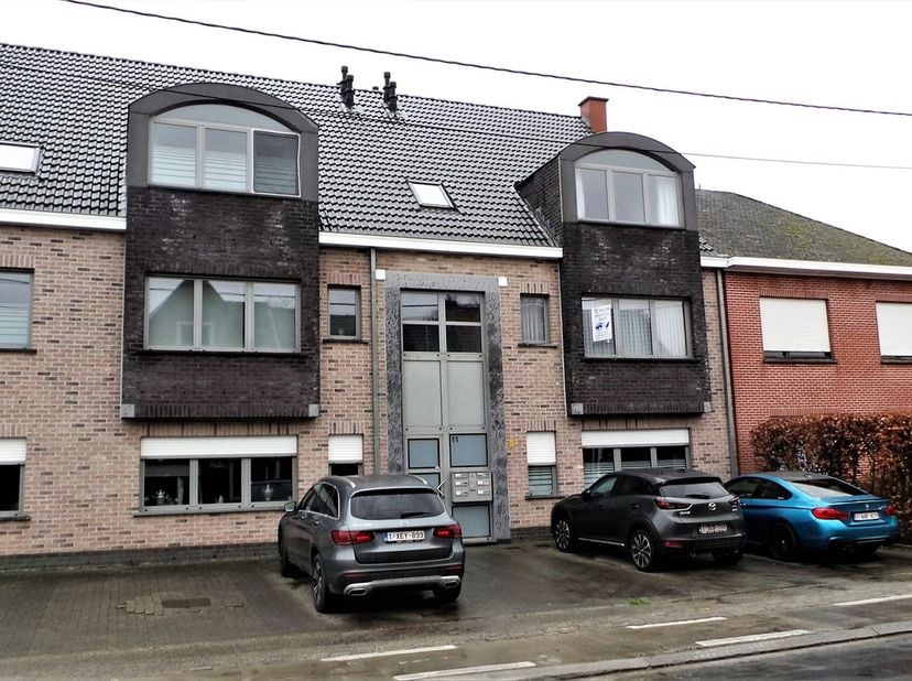 Appartement à louer
                    à 9220 Hamme