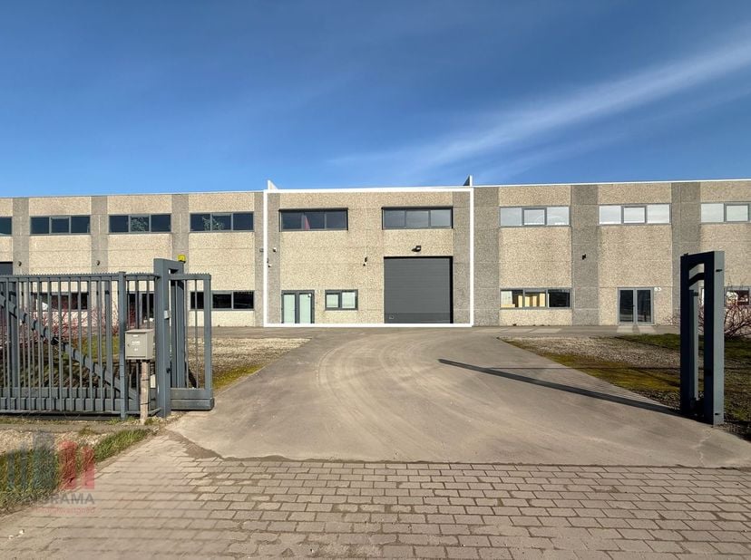 Bien professionnel à louer
                    à 9940 Evergem