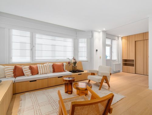                                         Appartement te huur in Knokke, € 2.000
