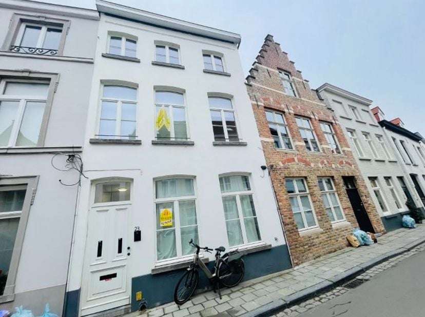 Appartement à louer
                    à 8000 Brugge