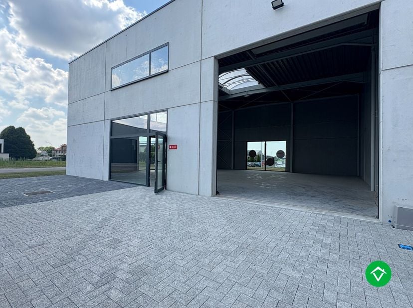 Bien professionnel à vendre
                    à 8480 Ichtegem