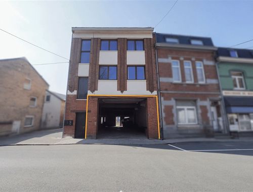                                         Bedrijfsgebouw te koop in Dinant, € 135.000
