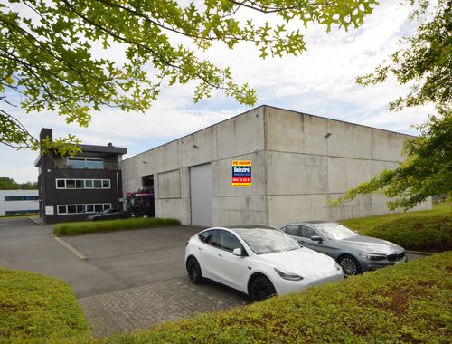                                         Entrepôt sans bureau à louer à Geraardsbergen, € 1.320
