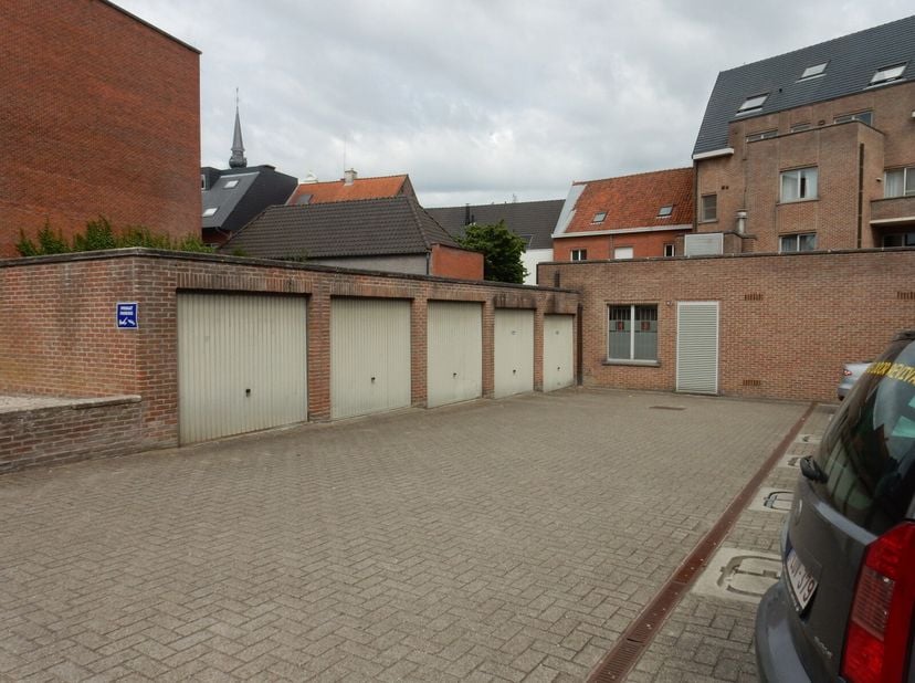 Garage à vendre
                    à 8700 Tielt