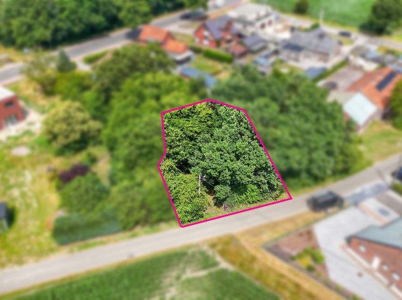 Terrain à vendre
                    à 3940 Hechtel