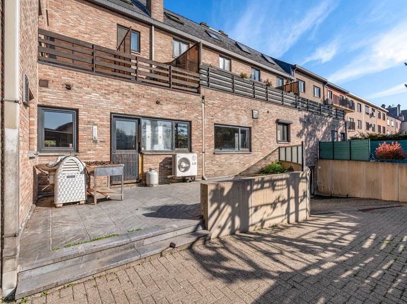 Bien professionnel à vendre
                    à 3740 Beverst