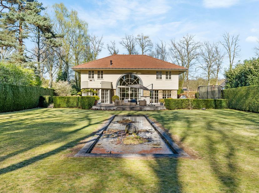 Cette magnifique villa avec un concept &quot;open space&quot; à Kapellen est une maison de rêve pour ceux qui recherchent le luxe et le confort.&lt;br /&gt;
La maison