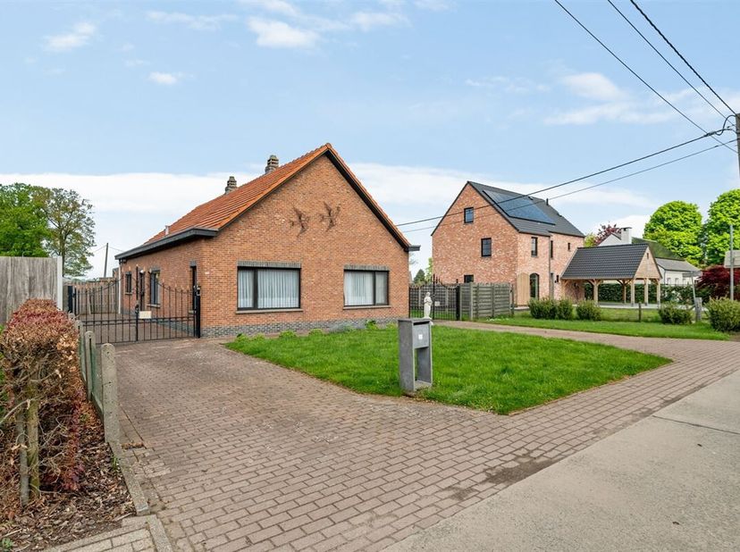 Maison à vendre
                    à 2861 Onze-Lieve-Vrouw-Waver