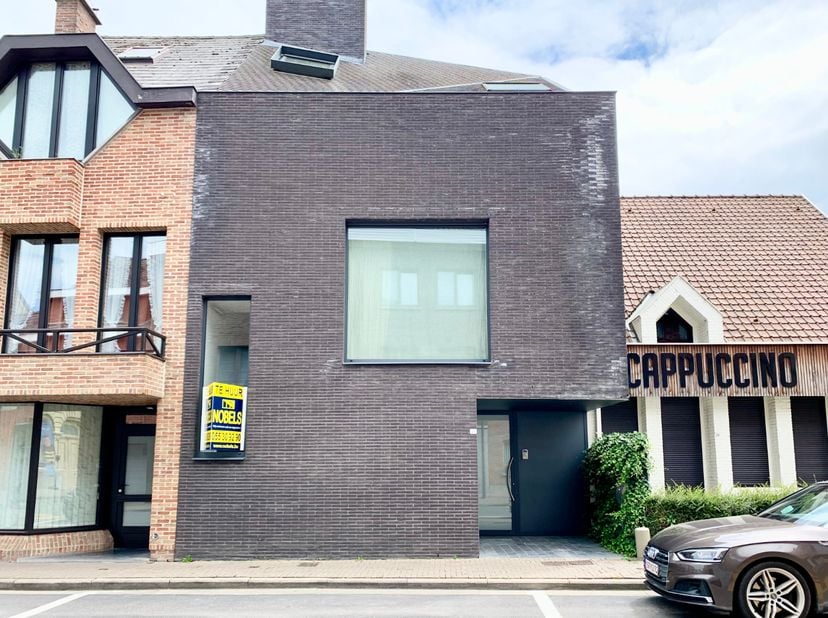Te huur, instapklaar duplexappartement in Brakel&lt;br /&gt;
&lt;br /&gt;
Dit duplexappartement is gelegen op een UITERST GUNSTIGE LOCATIE in de kern van Brakel.