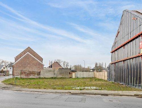                                         Bouwgrond te koop in Herzele, € 100.000
