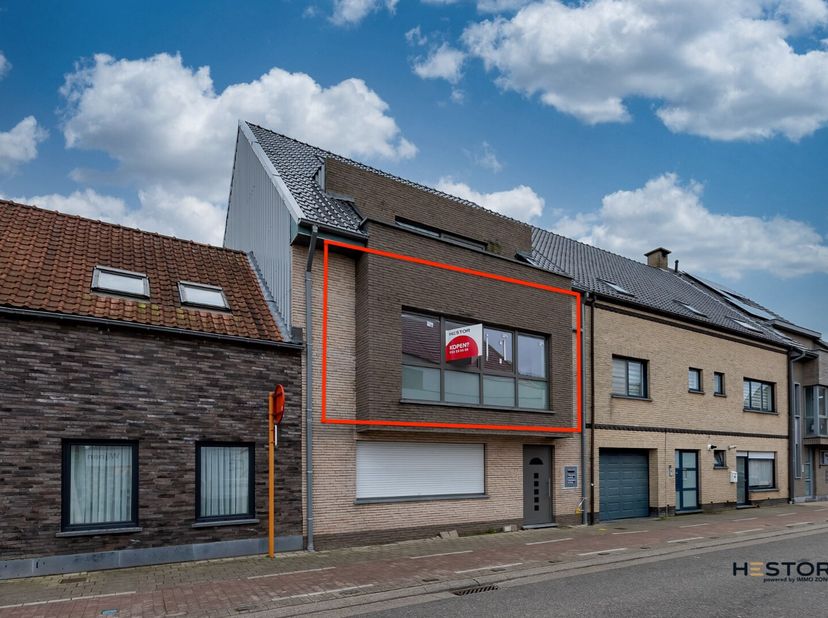 Ontdek dit nieuwbouwappartement in Sint-Gillis-Waas.&lt;br /&gt;
Bent u op zoek naar een nieuwbouwappartement nabij het centrum van Sint-Gillis-Waas, met de