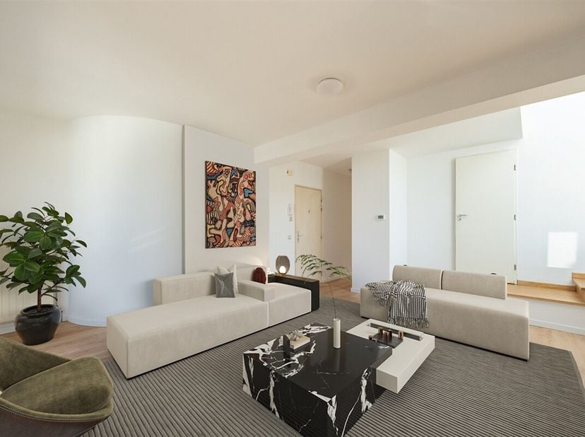 ANTWERPEN - Entre Hopland et le Meir : Penthouse avec pas moins de 30m² de terrasses ensoleillées, dans un emplacement de choix.&lt;br /&gt;
Cet appartement