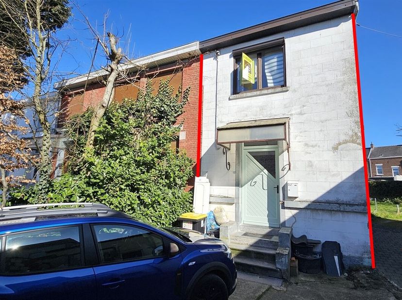 Prix: Offre à partir de 145.000 euros, frais d&#039;agence non inclus et à charge de l&#039;acquéreur&lt;br /&gt;
Maison 5 chambres qui demandant la fin des rénovatio