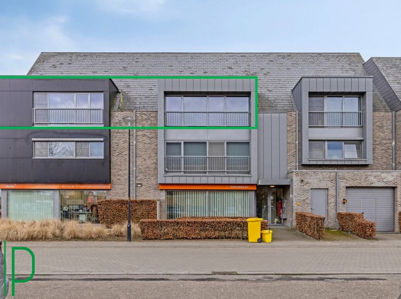 Luxueuze en ruime penthouse (207 m²) met 3 slaapkamers en terras.&lt;br /&gt;
Dit prachtige en luxueuze penthouse bevindt zich op de tweede verdieping van h