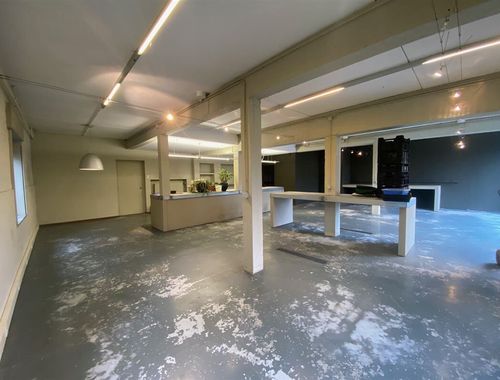                                         Burelencomplex te huur in Chapelle-à-Wattines, € 425
