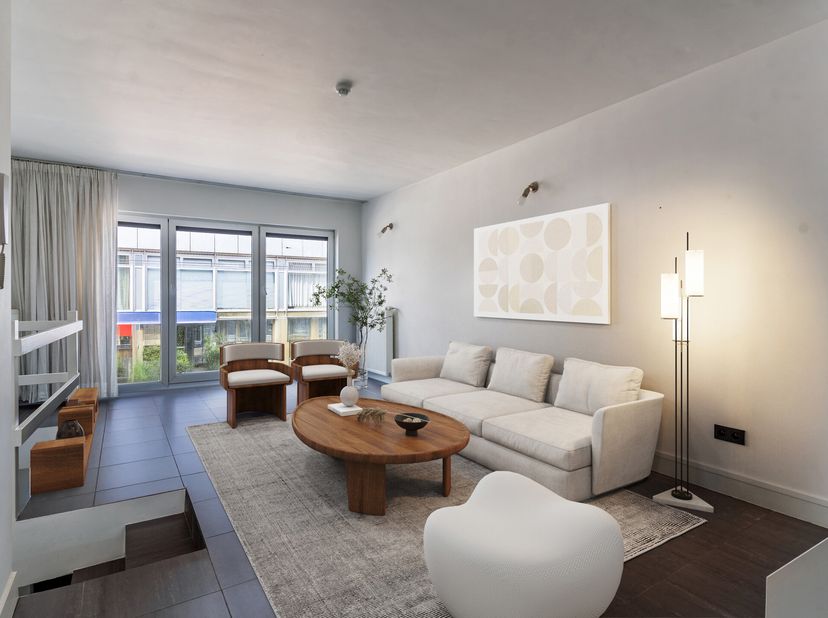 Ligging&lt;br /&gt;
Dit ruime triplexappartement bevindt zich op een uitstekende locatie in Gent, vlak bij de Coupure en op wandelafstand van het historisch