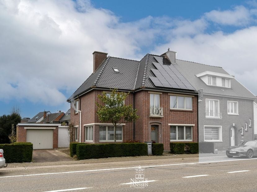 Maison à vendre
                    à 3680 Maaseik