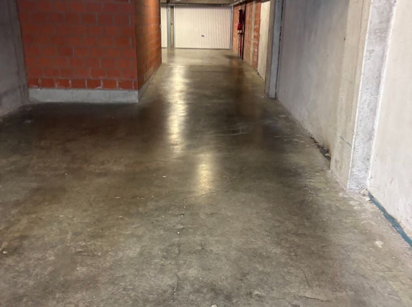 Garage à louer
                    à 8300 Knokke