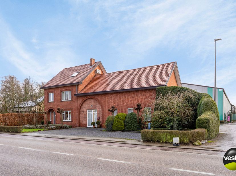 Bien professionnel à vendre
                    à 3800 Sint-Truiden