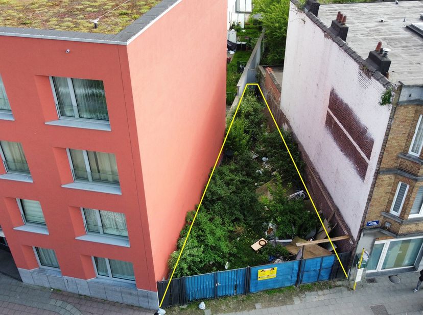 ANDERLECHT  rue du Pommier 10 - IMMO VISION vous propose ce magnifique terrain à bâtir idéalement situer dans un quartier calme et recherché d&#039;Anderle
