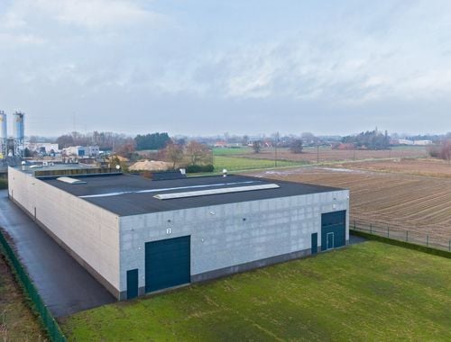                                         Bedrijfsgebouw te huur in Kruishoutem, € 12.500

