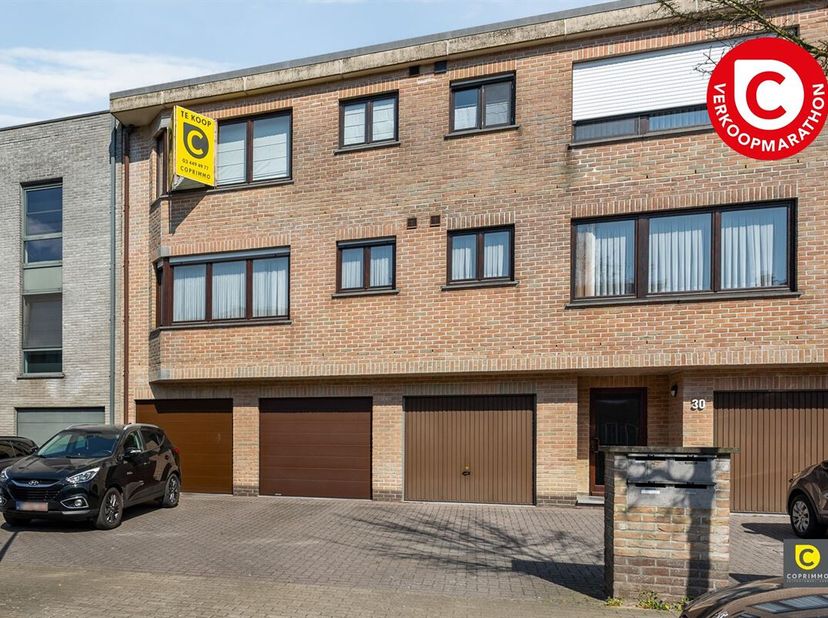 Dit appartement neemt deel aan de VERKOOPMARATHON op ZATERDAG 10 mei 2025. &lt;br /&gt;
U kan dit appartement komen bekijken tussen 14u30 en 15u30&lt;br /&gt;
Gra