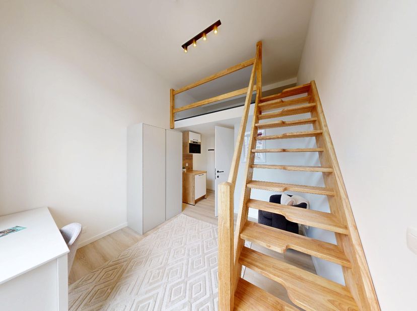 Ben je op zoek naar een bemeubelde studentenkamer in Leuven? Dan is residentie ALINE de perfecte plek voor jou. Deze gerenoveerde residentie, gelegen